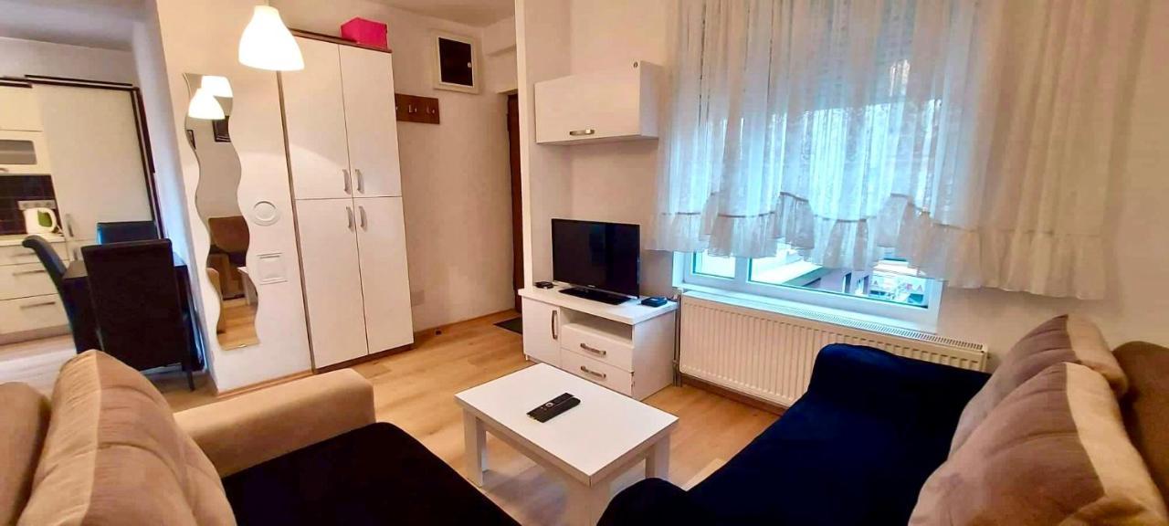 Bright & Lovely Apartment In The City Center Priština Exteriér fotografie