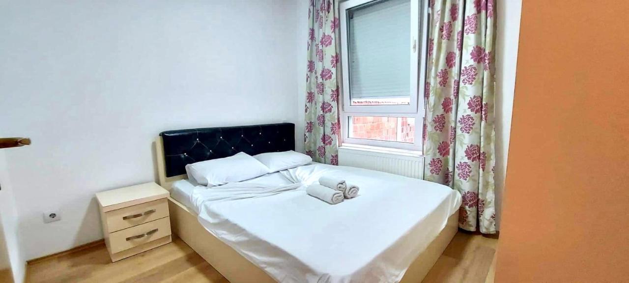 Bright & Lovely Apartment In The City Center Priština Exteriér fotografie