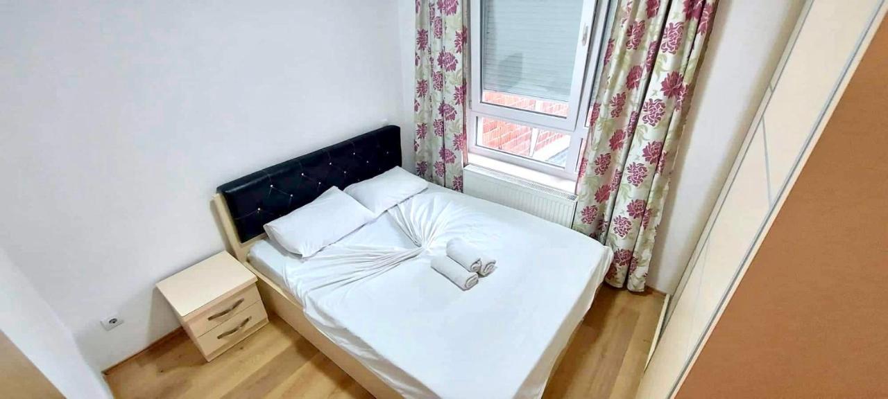 Bright & Lovely Apartment In The City Center Priština Exteriér fotografie