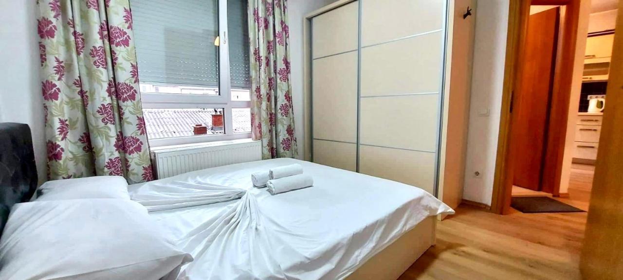 Bright & Lovely Apartment In The City Center Priština Exteriér fotografie